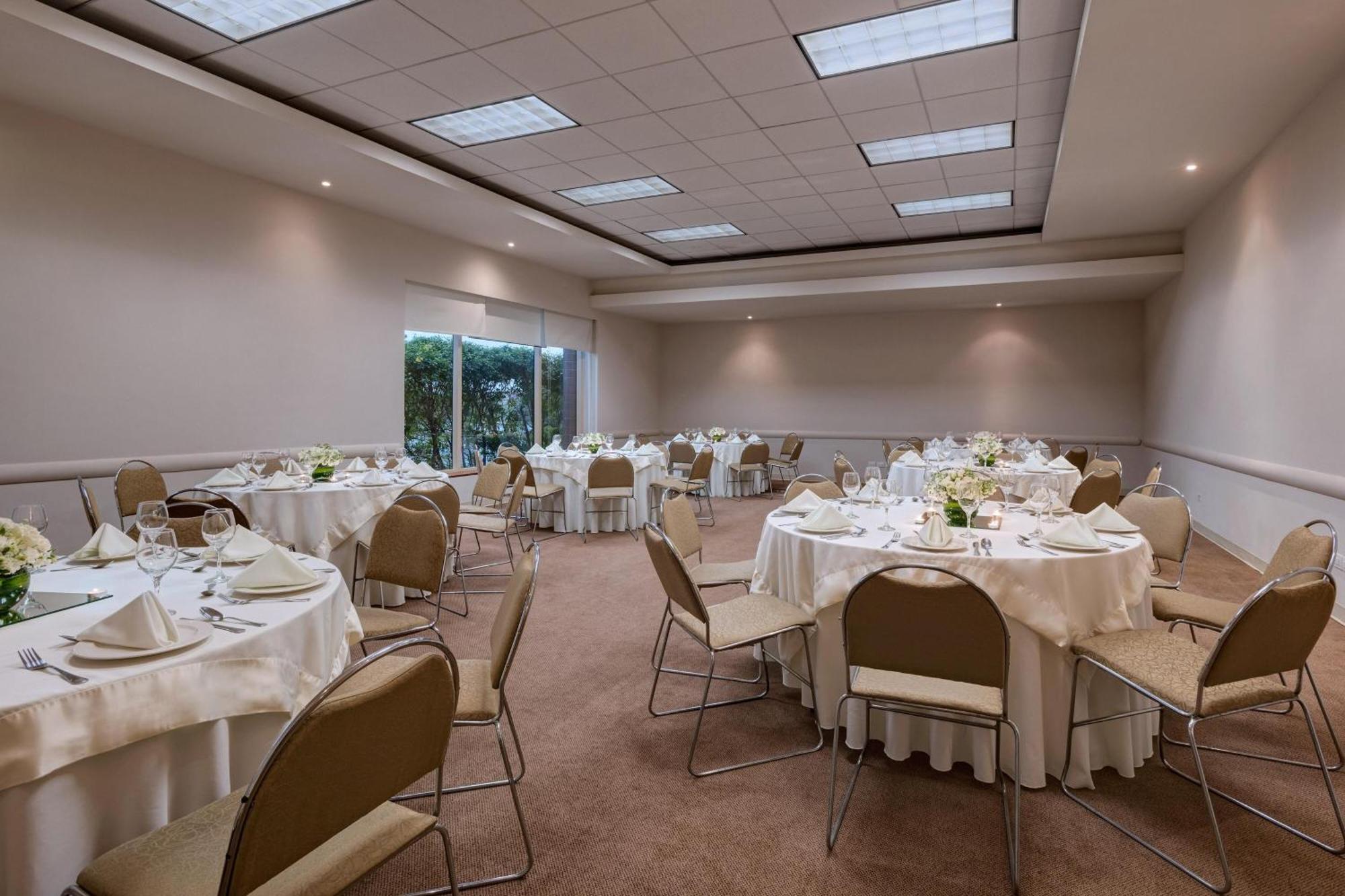 Four Points By Sheraton Monterrey Linda Vista Guadalupe  Esterno foto